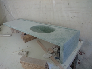 Столешница из искусственного камня для ванной